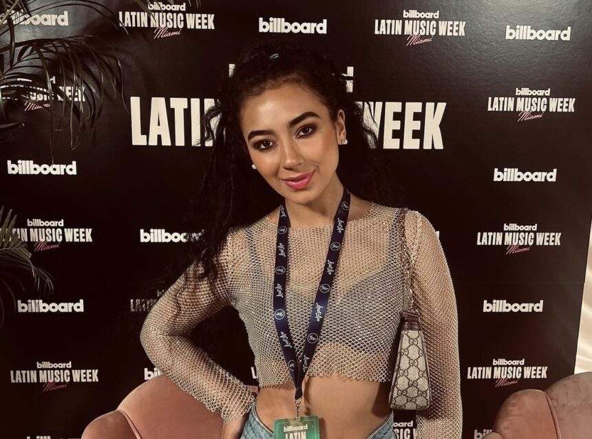 Monserrath, la Artista Revelación del Pop Latino en Ecuador, Deja una Marcada Huella Durante los Latin Billboards en Miami
