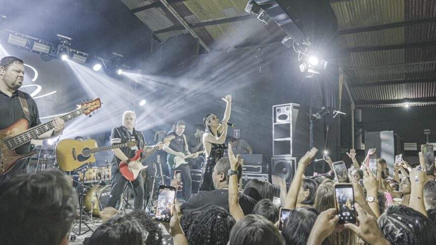 Carina Lins volta ao mercado musical e expectativa para lançamento aumenta com o teaser do DVD