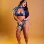 Flora Favaretto, Musa do Carnaval, é criticada na web sobre forma física