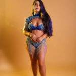 Flora Favaretto estreia no Carnaval e promete recriar fantasia icônica de Urach: “topless”