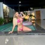 Que delícia o verão: Catarinense Gabby Machado esbanja beleza nas praias de Floripa