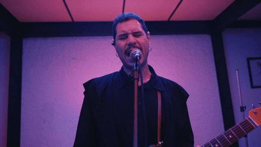 Rasura antecipa álbum com sessão ao vivo