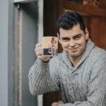 Artista plástico Diego Mendonça homenageia os 310 anos de São João Del Rei, com figuras ilustres de Minas Gerais