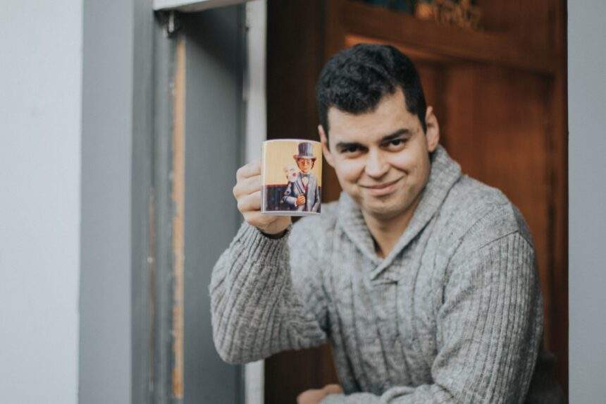 Artista plástico Diego Mendonça homenageia os 310 anos de São João Del Rei, com figuras ilustres de Minas Gerais