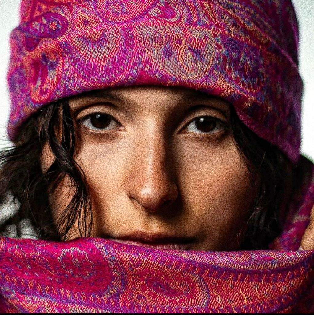 A artista plástica Lalin Witch participa da exposição coletiva ‘Arte Na Lata’, com a obra ‘Struggle’, em 28.01