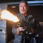 Arnold Schwarzenegger é detido em aeroporto alemão por causa de relógio