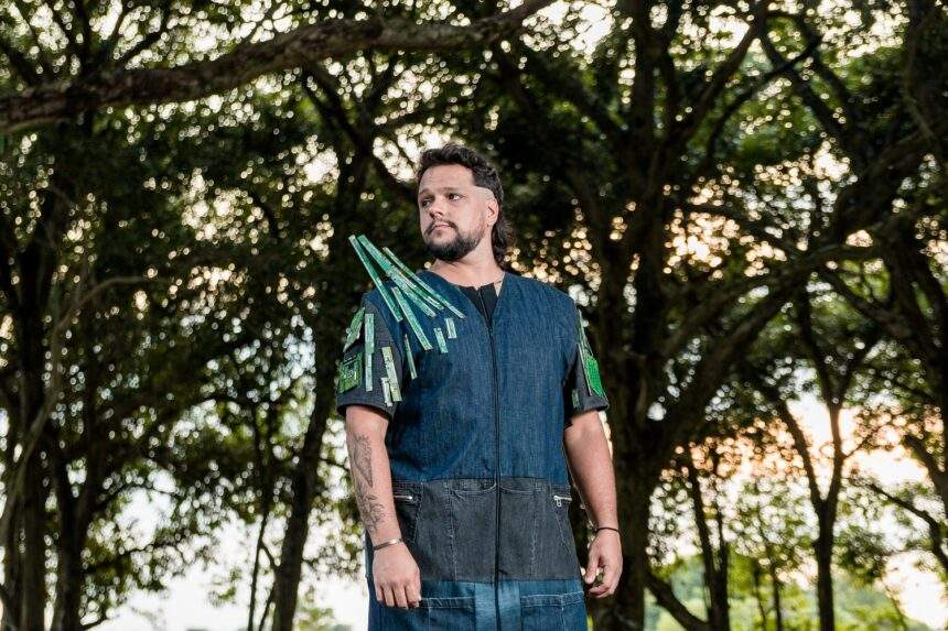 Grátis: Almir Chiaratti faz show “Solo Bem Acompanhado” no Centro do Rio