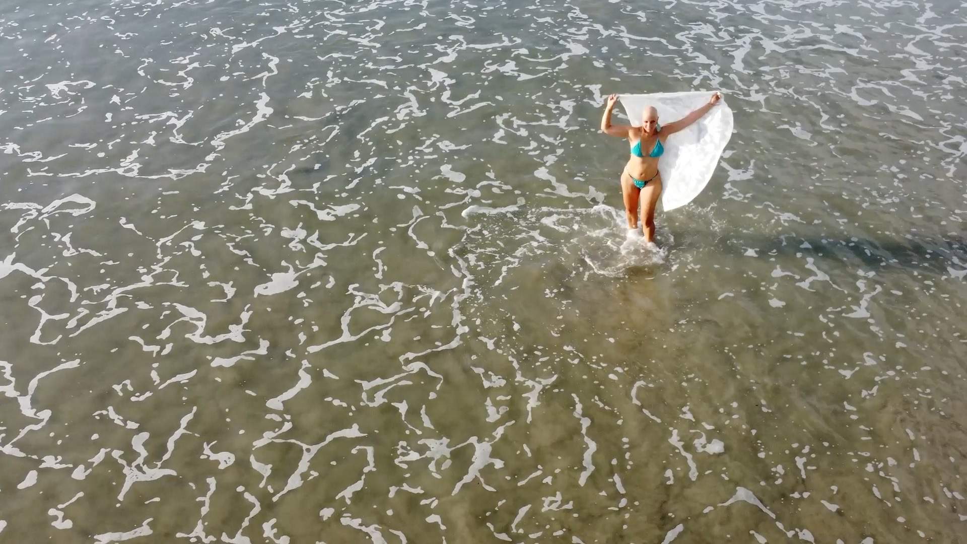 Marília Duarte revela single e clipe “Mandinga”