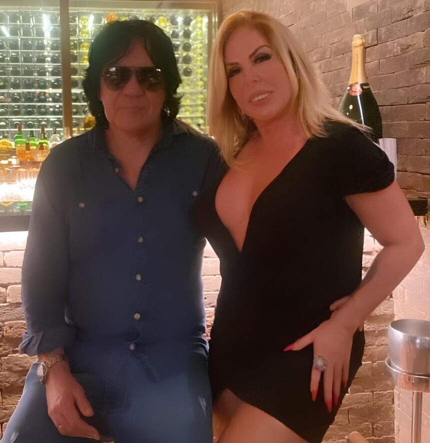 Carlos Kaiser publica carta aberta onde declara seu amor à noiva Rosana Menezes e critica haters Carlos Kaiser publica carta aberta onde declara seu amor à noiva Rosana Menezes e critica haters
