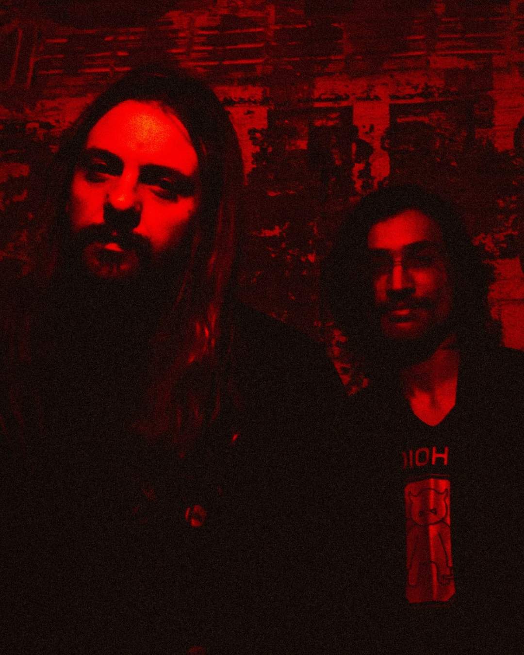 babyycult explora universo musical enigmático em EP de estreia