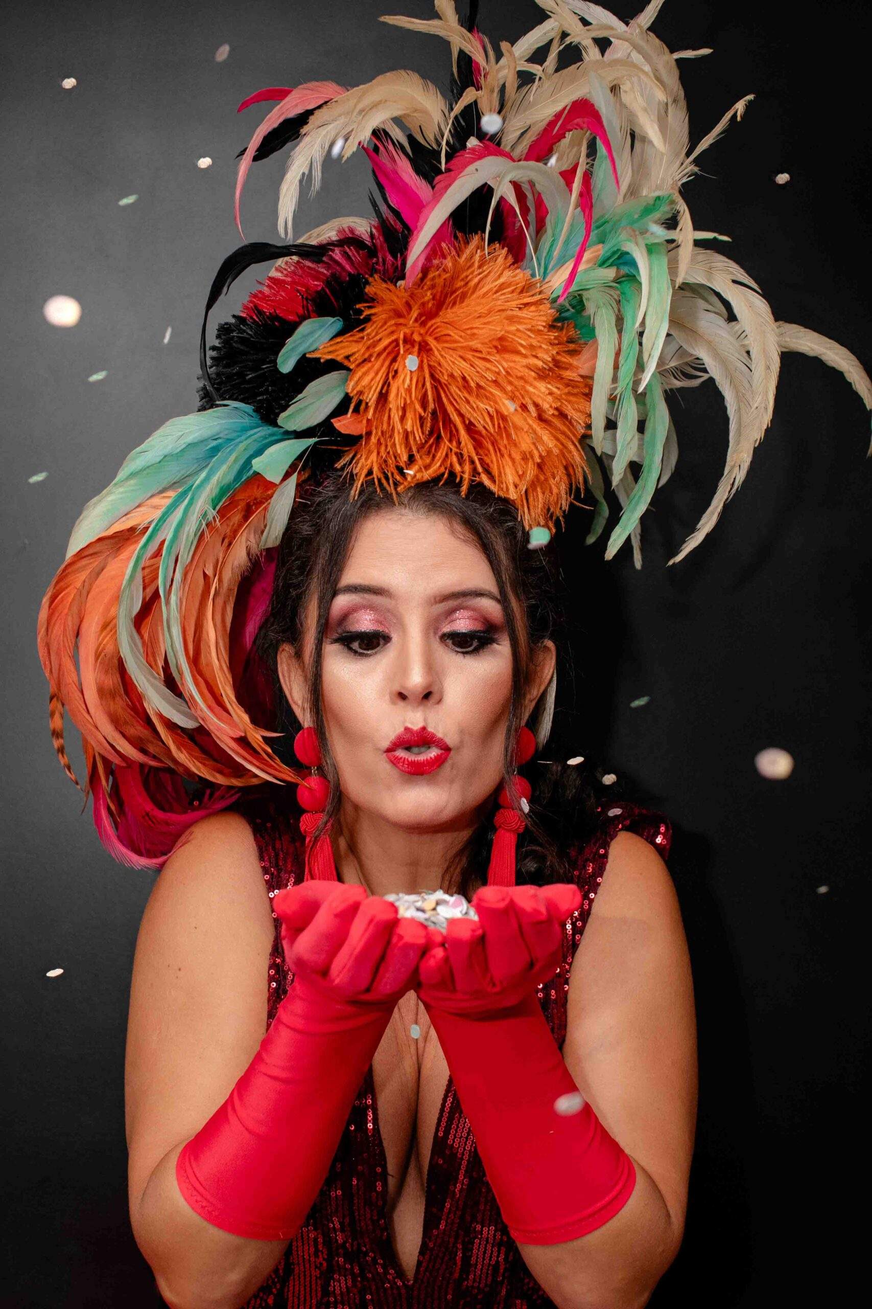 Mona Vilardo exalta o legado feminino no rádio em novo programa