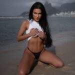 “Ex de Neymar”, Fernanda Campos explica porque tem a “vagina mais bonita do Brasil”