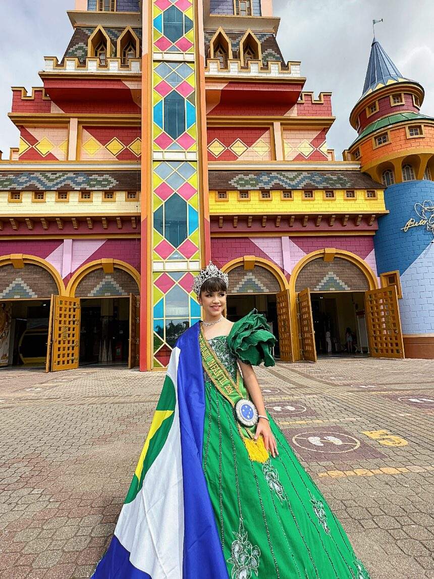 Miss Brasil Infantil 2024: Mato-grossense de 10 anos, Paloma Fernandes vence final no Beto Carreiro 