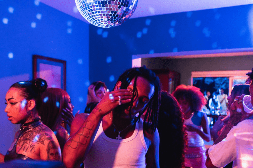 Ao melhor estilo “American Pie”, Sotam lança “Sedutora”, maior clipe da carreira