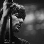 De surpresa, Louis Tomlinson lança álbum ao vivo