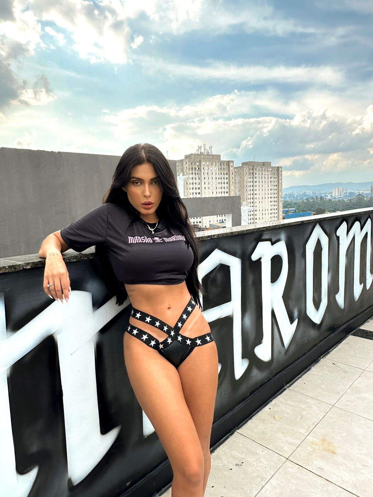 “Ex de Neymar”, Fernanda Campos entra no reality Mansão Maromba e é comparada a Juju Salimeni