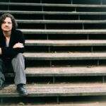 Cheio de convidados especiais, Gabriel Aragão lança versão deluxe do álbum de estreia