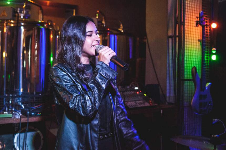 Clarissa Chaves, se prepara para a gravação de ‘Astral’, seu novo single autoral