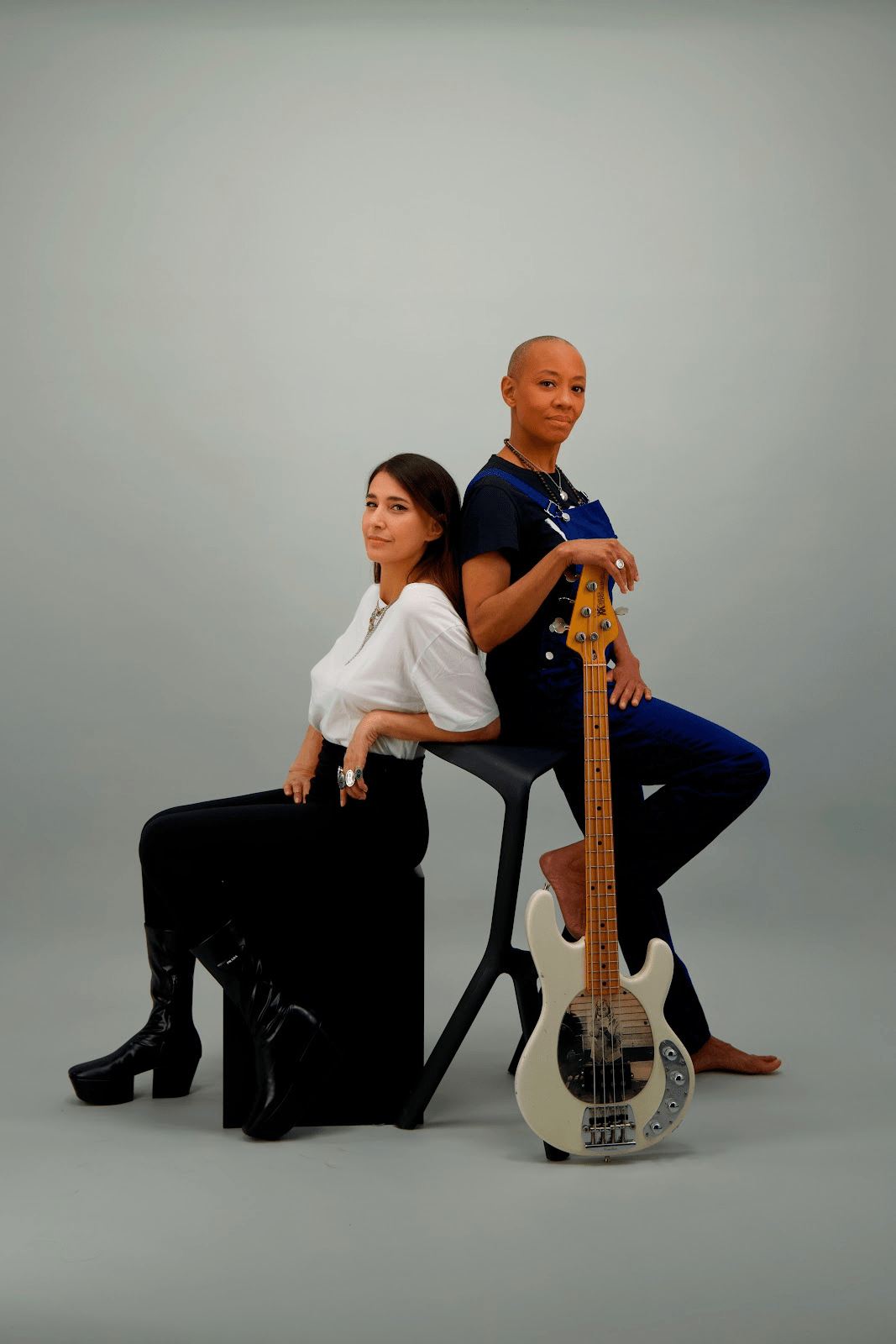 Yara Lapidus reimagina clássico de Bowie com Gail Ann Dorsey, baixista do eterno ícone