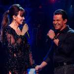 Cantora Janaynna volta aos palcos e relembra parceria com famosos: “tempo para me reencontrar”