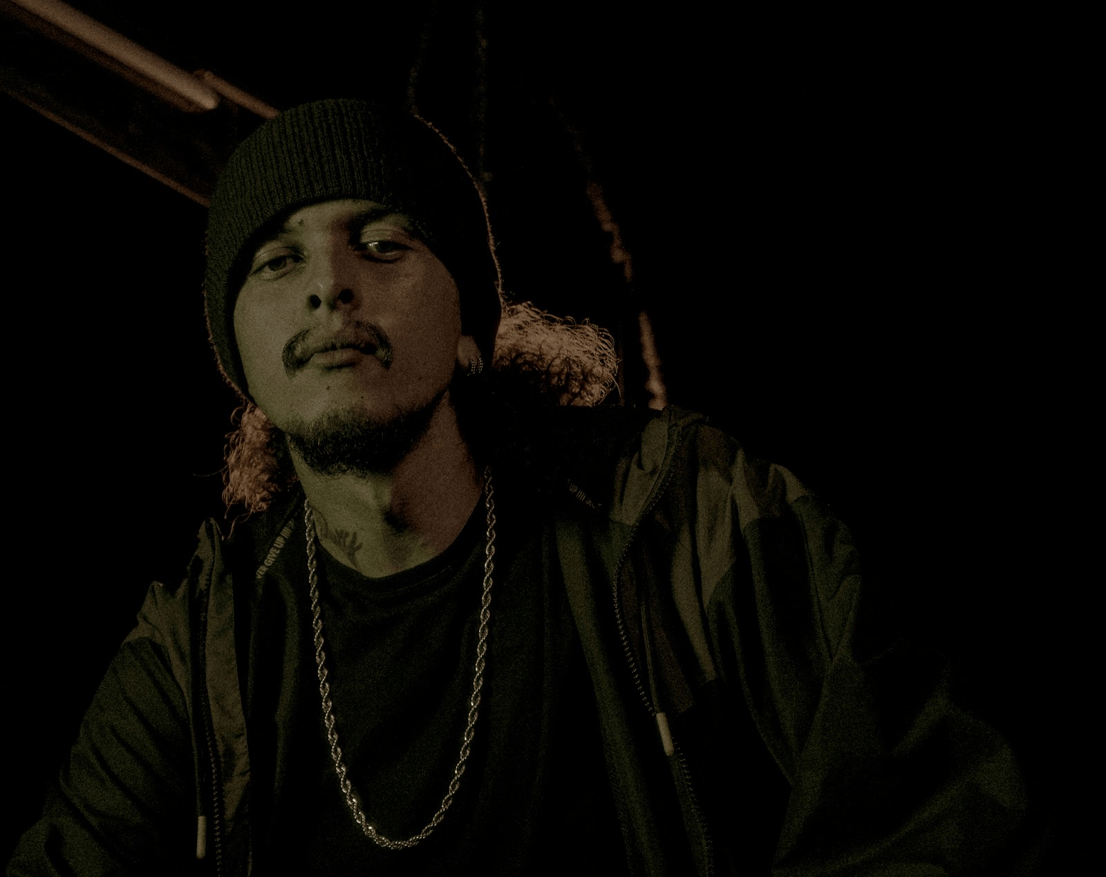 Duxy busca entender a moral humana em “Noites em Claro”, seu primeiro álbum de estúdio