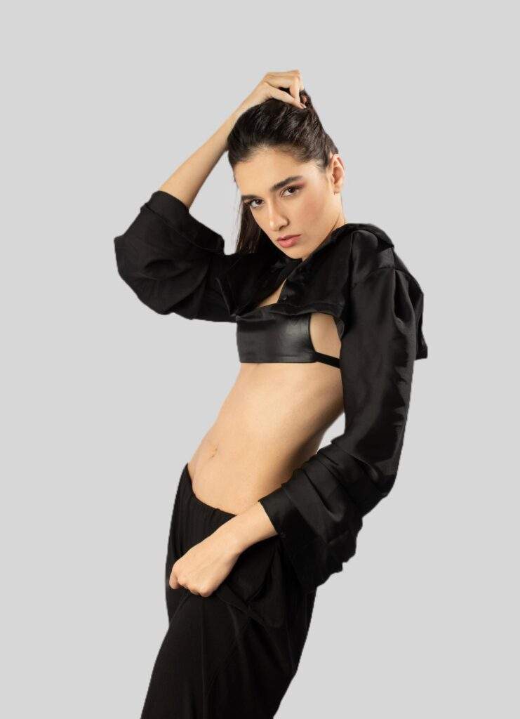 Janine Gazoni: atriz e modelo que encanta o mundo da moda 4 Janine Gazoni: atriz e modelo que encanta o mundo da moda