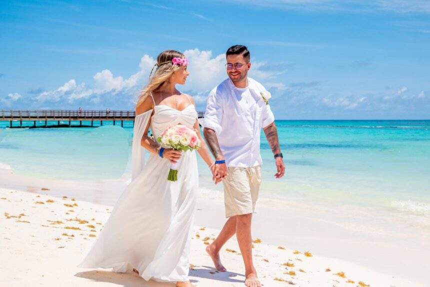 Musa +18, Brenda Parisotto se casa em praia do Caribe e transmite lua de mel na web: “reality adulto”