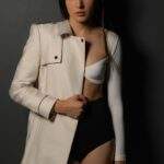 Janine Gazoni: atriz e modelo que encanta o mundo da moda