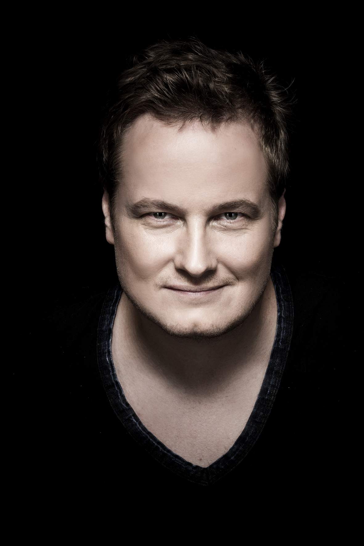 Lenda da música eletrônica brasileira, Pic Schmitz lança single “Waiting On You”