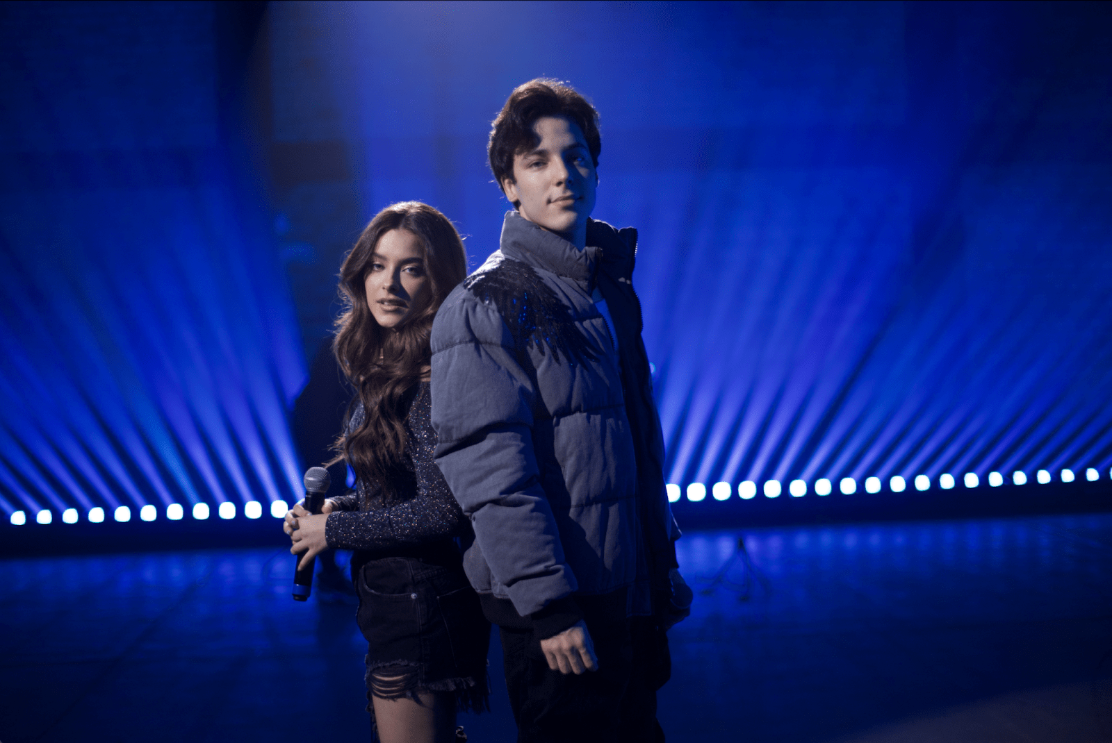 Fenômeno nas redes sociais, Enzo Ferro lança single inédito com Ninah Sampaio para o Dia dos Namorados