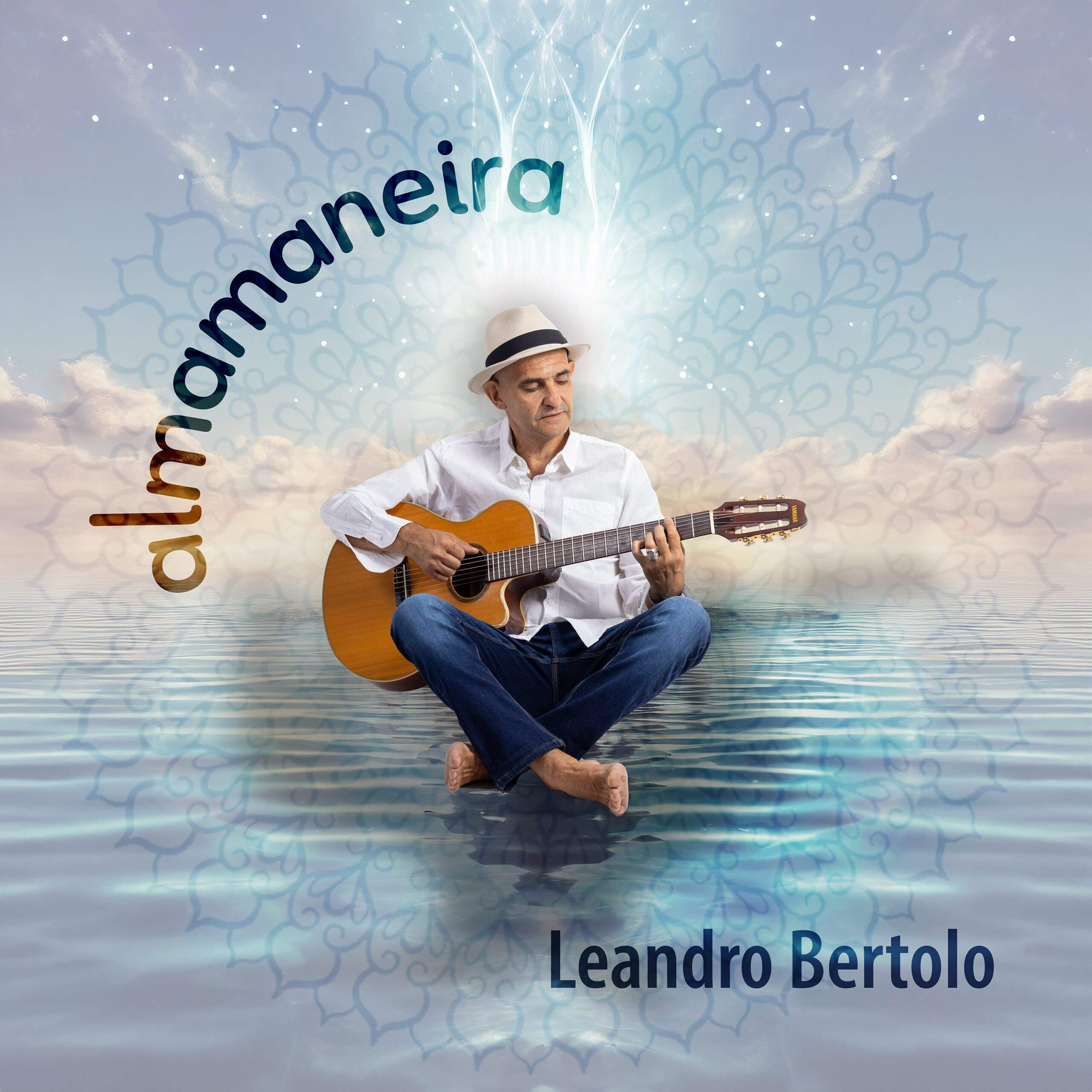 Leandro Bertolo lança “Almamaneira”, seu terceiro álbum, com produção de Kleiton Ramil