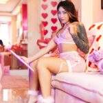 Influencer diz que grava todas suas relações sexuais: “Guardo e vejo depois”