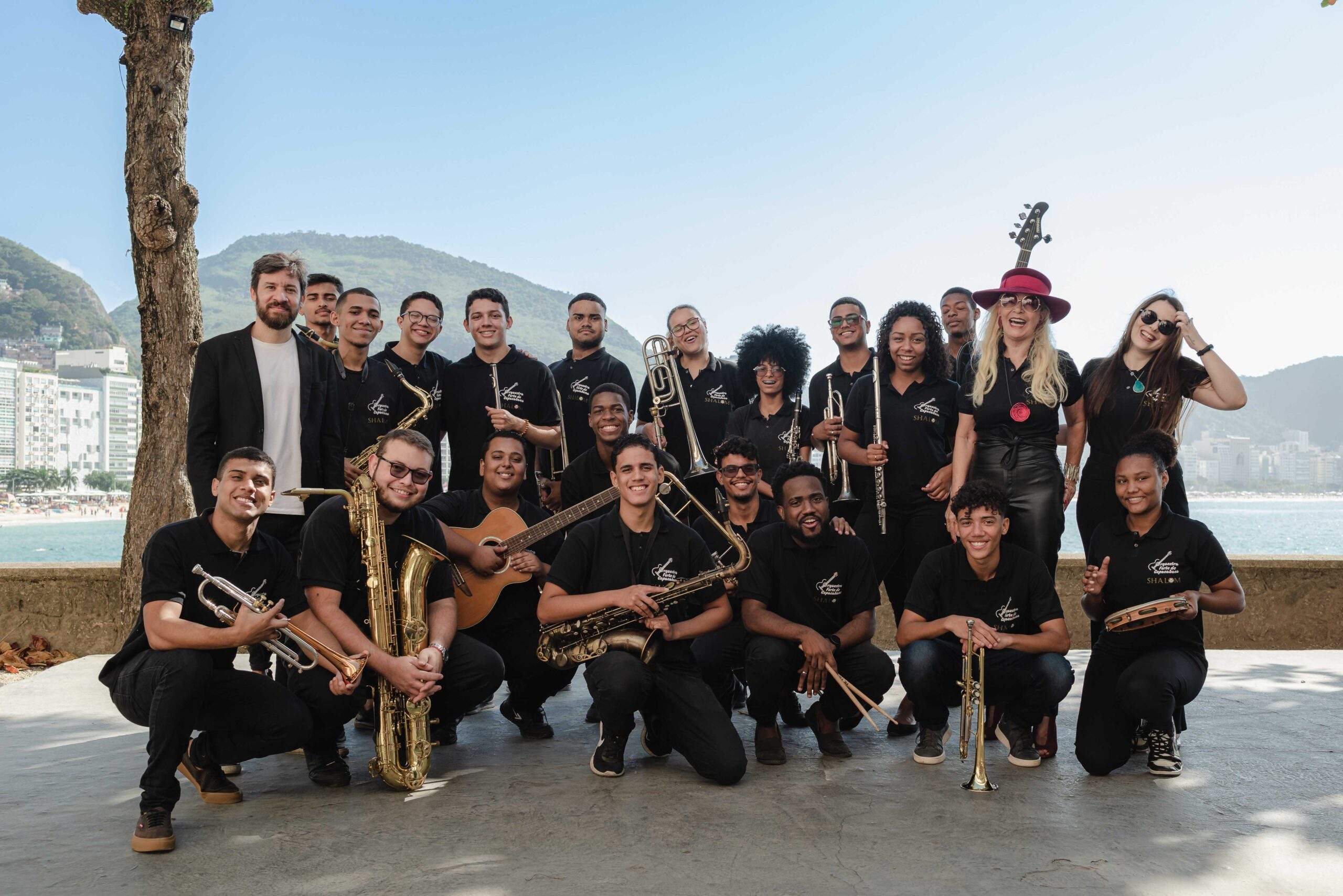 Orquestra Forte de Copacabana em clima de festa junina no sábado, 29/6