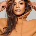 Musa do Botafogo, Camila Fernanda culpa famosas por engordar 26 kg com ‘dicas milagrosas’