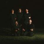 Bratislava antecipa novo disco com single “Casa em Chamas”