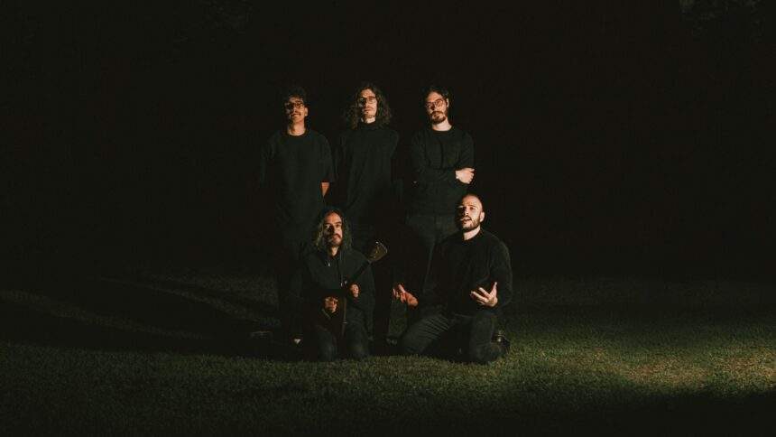 Bratislava antecipa novo disco com single “Casa em Chamas”