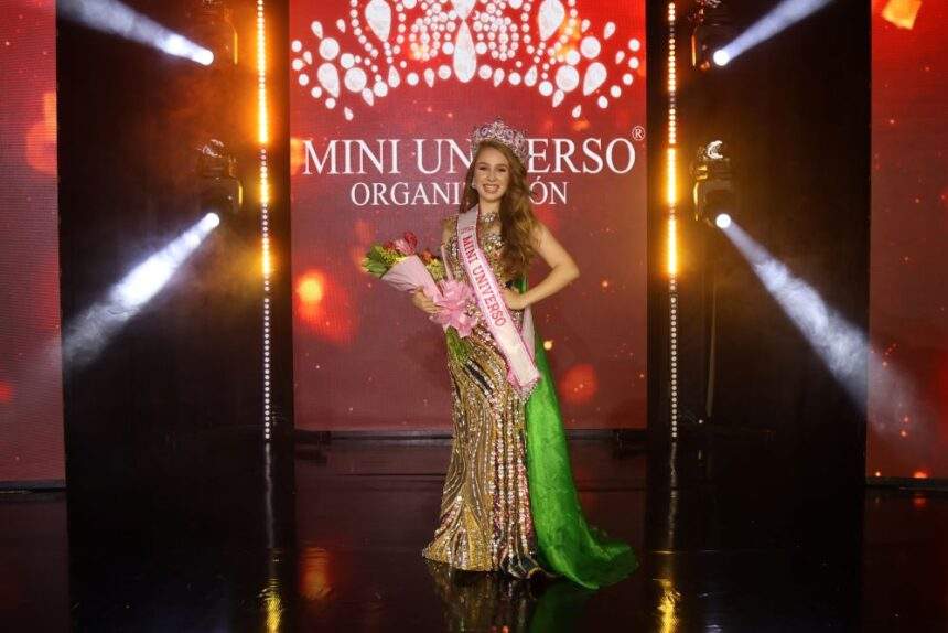 Adolescente mato-grossense é eleita Miss Universo em concurso de beleza internacional realizado na Colômbia