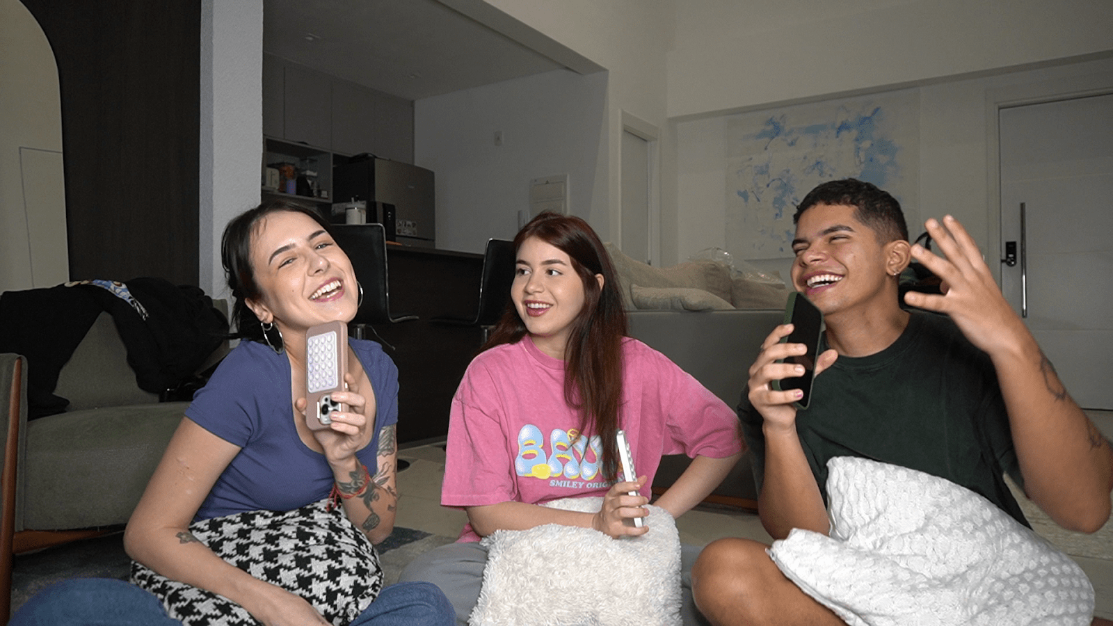 “POGRAMA”, com Sofia Santino, Ciclopin e Doarda, alcança o Top #5 entre os podcasts de comédia mais ouvidos no Spotify