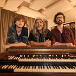 Du Rompa Hammond Trio mistura soul jazz, rock progressivo e música brasileira no single instrumental “O Sumiço das Vacas”