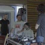 Bratislava reflete a beleza no fim das jornadas em “Valeu”, single com Fraterna Trip