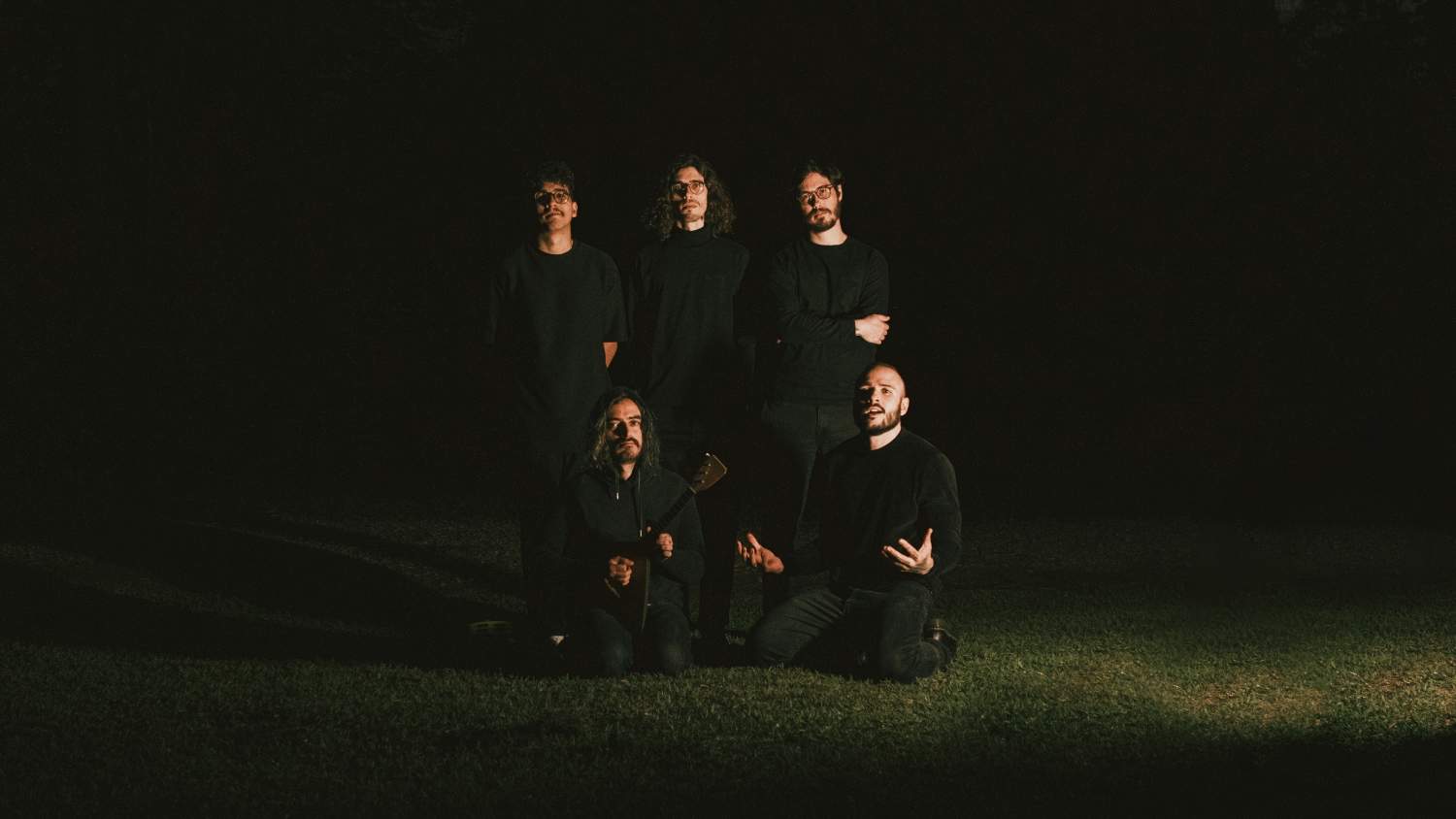 Bratislava faz viagem emocional e madura em quinto álbum de estúdio