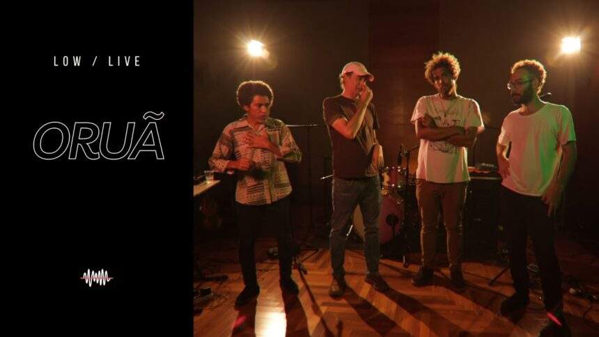 Oruã lança live session e anuncia residência artística no exterior
