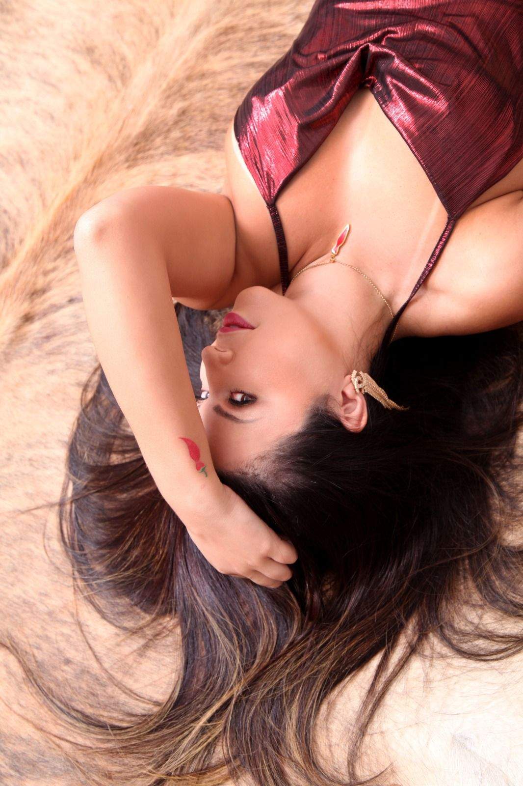 Empresária Pamela Mata fatura R$ 40 mil na Privacy explorando fetiche por lingeries