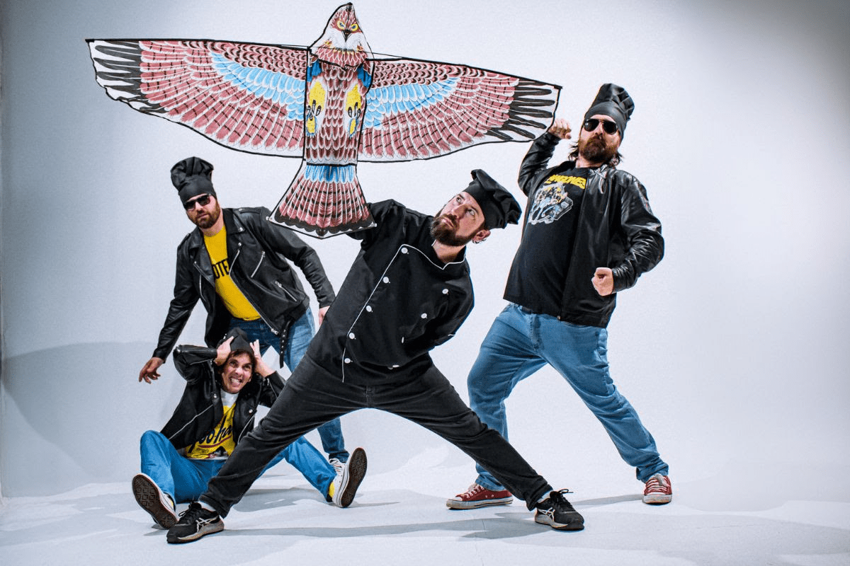 Punk Rock gastronômico: Rangones faz paródia de Raul Seixas; ouça “Rock das Lasanha”