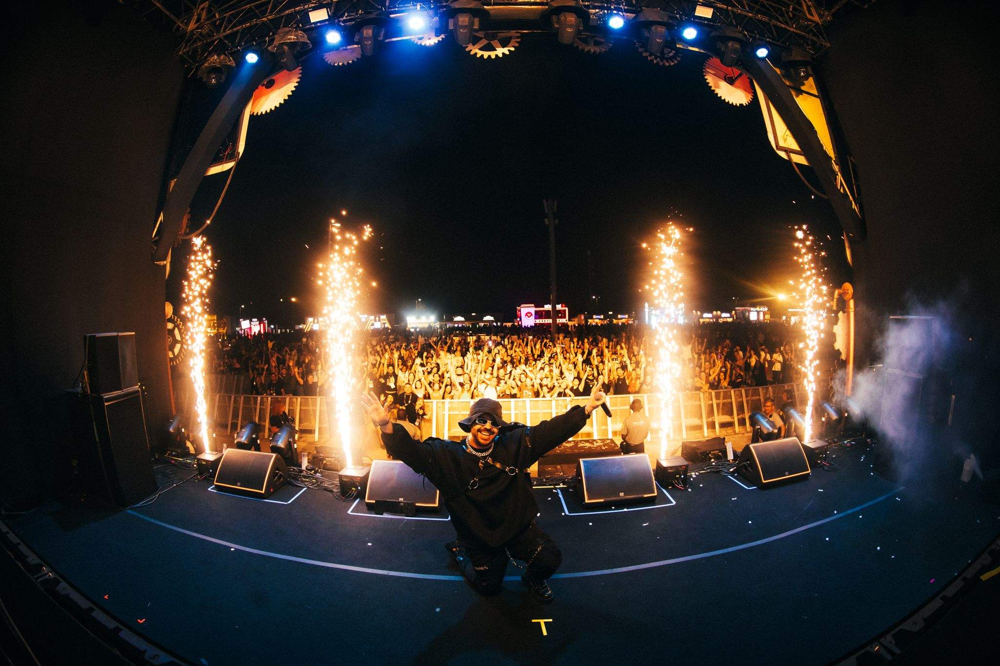 DJ Topo realiza performance épica no Rock in Rio com hologramas, efeitos 4D e uma fusão de música e tecnologia