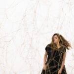 Tatiana Dauster lança plural novo álbum “Origami”