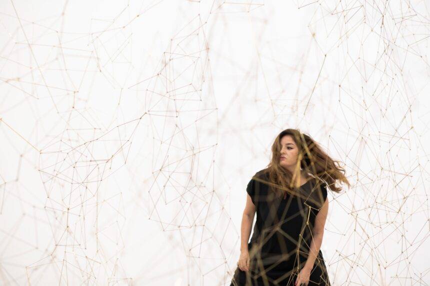 Tatiana Dauster lança plural novo álbum “Origami”