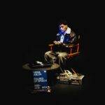 Promessa do R&B, Joni lança primeiro disco da carreira em parceria com Mochakk: ouça ‘Talismã’