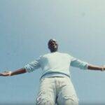 Akon lança clipe do viral “Akon’s Beautiful Day” com imagens gravadas no Brasil