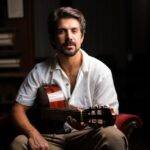 Gabriel Gonti celebra o amor e a delicadeza no single “Doce Flor”